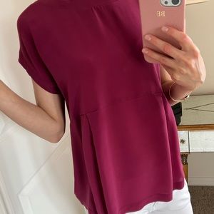 Weekend MaxMara top with short sleeve. Size XS, fuchsia purple color